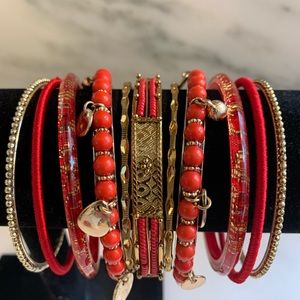 NWOT Gorgeous Bangle Bracelet Set